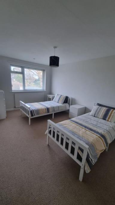Spacious Self Contained Flat In Superb Location Lymington Dış mekan fotoğraf